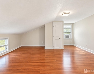 237 Johnson Avenue - Photo Thumbnail 17