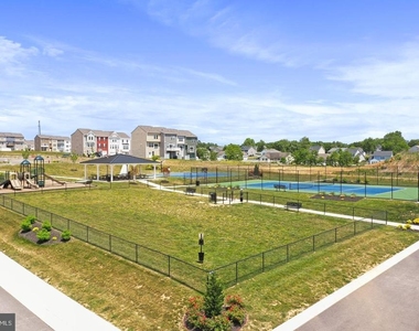 124 Tuxford Rd - Photo Thumbnail 35