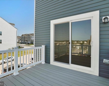 64 Stafford Place - Photo Thumbnail 32