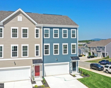 64 Stafford Place - Photo Thumbnail 3