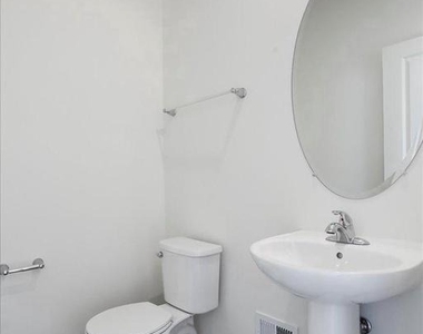 64 Stafford Place - Photo Thumbnail 18