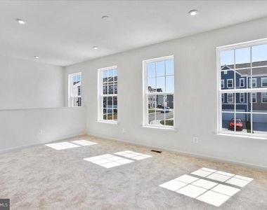 64 Stafford Place - Photo Thumbnail 21
