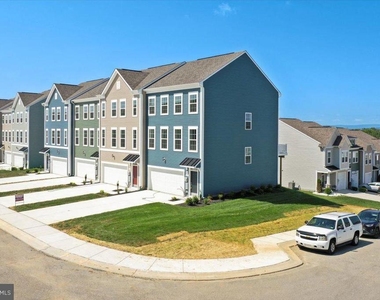 64 Stafford Place - Photo Thumbnail 1