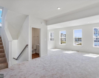 64 Stafford Place - Photo Thumbnail 20