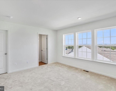 64 Stafford Place - Photo Thumbnail 12