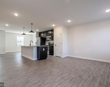 18 Thrower Rd - Photo Thumbnail 8