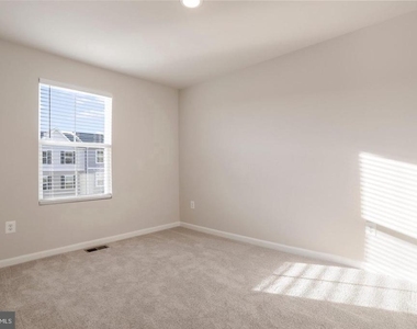 18 Thrower Rd - Photo Thumbnail 19