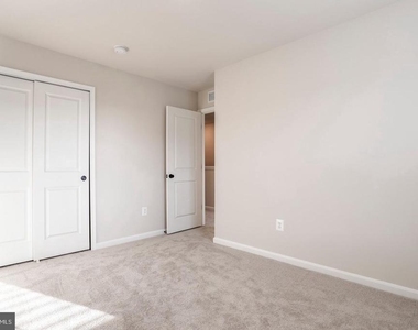 18 Thrower Rd - Photo Thumbnail 20