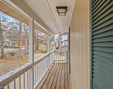 10704 Whiperwhill Court N - Photo Thumbnail 24