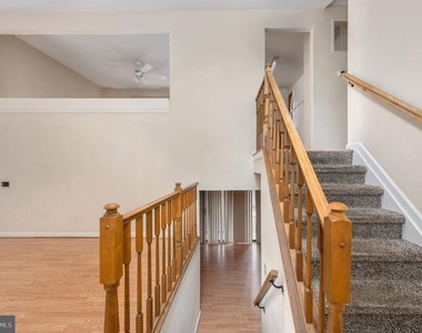 10704 Whiperwhill Court N - Photo Thumbnail 4