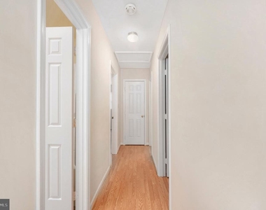 10704 Whiperwhill Court N - Photo Thumbnail 14