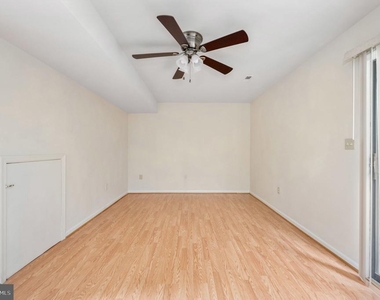 10704 Whiperwhill Court N - Photo Thumbnail 38