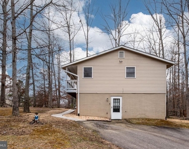 10704 Whiperwhill Court N - Photo Thumbnail 48