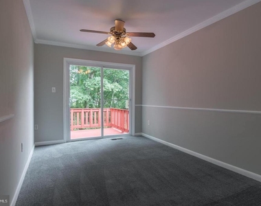 5592 Shannon Court - Photo Thumbnail 4