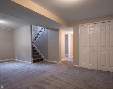 5592 Shannon Court - Photo Thumbnail 16