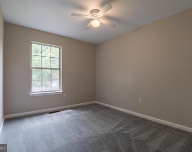 5592 Shannon Court - Photo Thumbnail 13