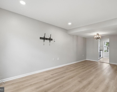 12120 Stoneford Drive - Photo Thumbnail 11