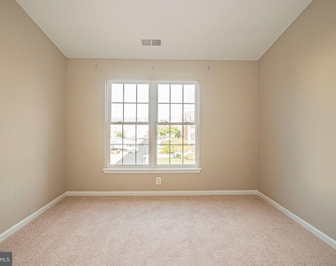 22619 Upperville Heights Square - Photo Thumbnail 24