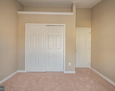 22619 Upperville Heights Square - Photo Thumbnail 21