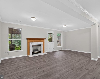 20490 Ashley Terrace - Photo Thumbnail 18