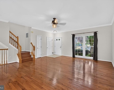 20490 Ashley Terrace - Photo Thumbnail 4