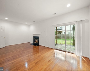 25308 Whippoorwill Terrace - Photo Thumbnail 32