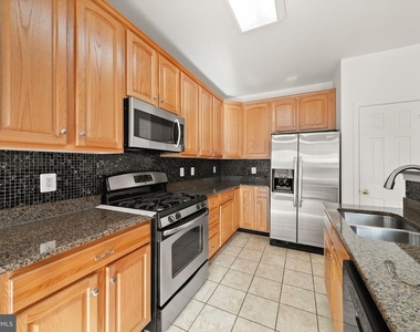 25308 Whippoorwill Terrace - Photo Thumbnail 4