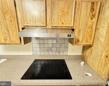 8370 Greensboro Drive - Photo Thumbnail 6