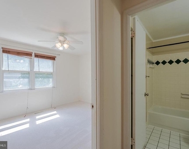 3048 Silent Valley Drive - Photo Thumbnail 19
