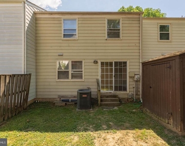 3048 Silent Valley Drive - Photo Thumbnail 32