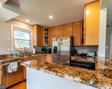 3026 Kadala Place - Photo Thumbnail 5