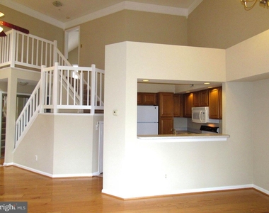 6944 Ellingham Circle - Photo Thumbnail 7