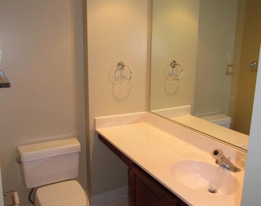 6944 Ellingham Circle - Photo Thumbnail 13
