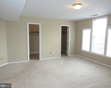 6944 Ellingham Circle - Photo Thumbnail 16