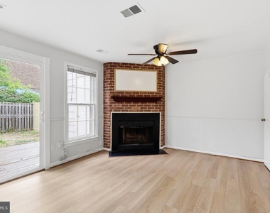 8013 Dayspring Court - Photo Thumbnail 9
