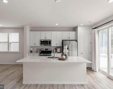 139 Poe Drive - Photo Thumbnail 7