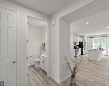 139 Poe Drive - Photo Thumbnail 18
