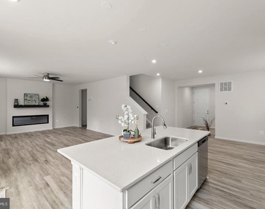 139 Poe Drive - Photo Thumbnail 9