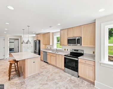 5519 Hopewell Road - Photo Thumbnail 25