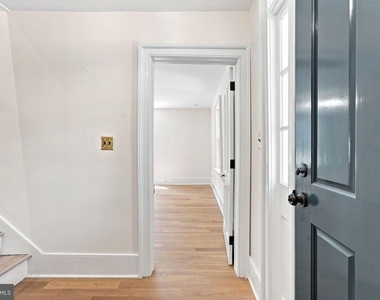 5519 Hopewell Road - Photo Thumbnail 9