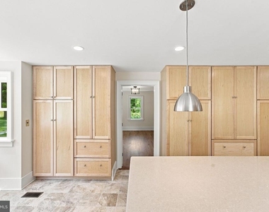 5519 Hopewell Road - Photo Thumbnail 26