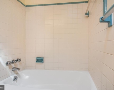 5 Delahay Drive - Photo Thumbnail 32