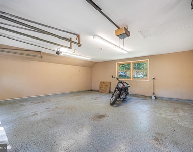 5 Delahay Drive - Photo Thumbnail 21