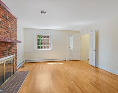 5 Delahay Drive - Photo Thumbnail 16