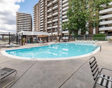 250 S Reynolds Street - Photo Thumbnail 25