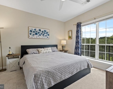 4550 Strutfield Lane - Photo Thumbnail 15