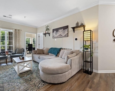 4550 Strutfield Lane - Photo Thumbnail 2