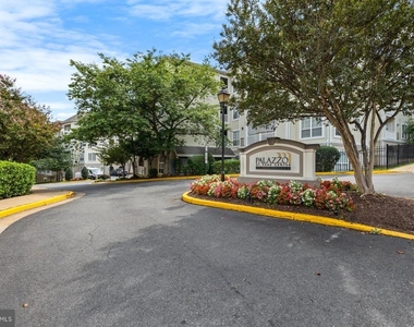 4550 Strutfield Lane - Photo Thumbnail 25