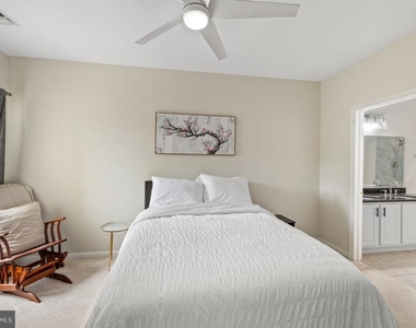 4550 Strutfield Lane - Photo Thumbnail 10