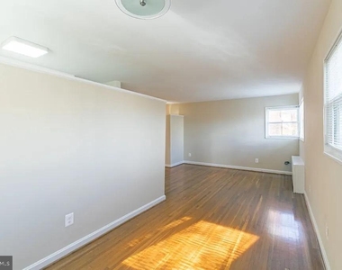 1510 N Rolfe Street - Photo Thumbnail 11